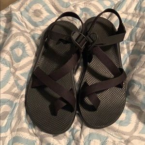 Men’s chacos with vibram sole size 11.